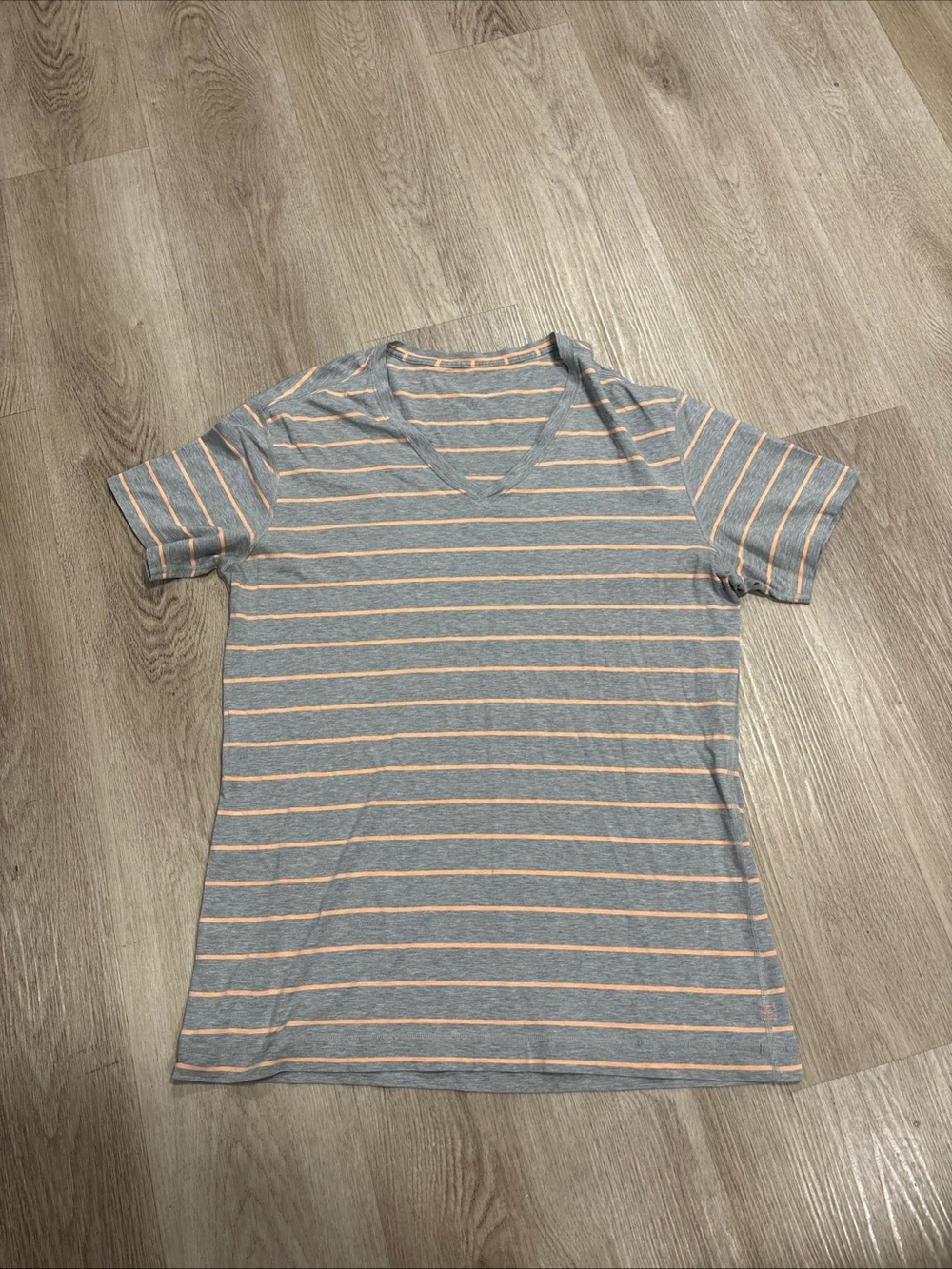 Lululemon Women's Gray and Pink V-neck T-Shirt  Size 14 Athletic